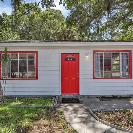 Downtown Single Family Modern Bungalow Close To Beaches And Dining Home